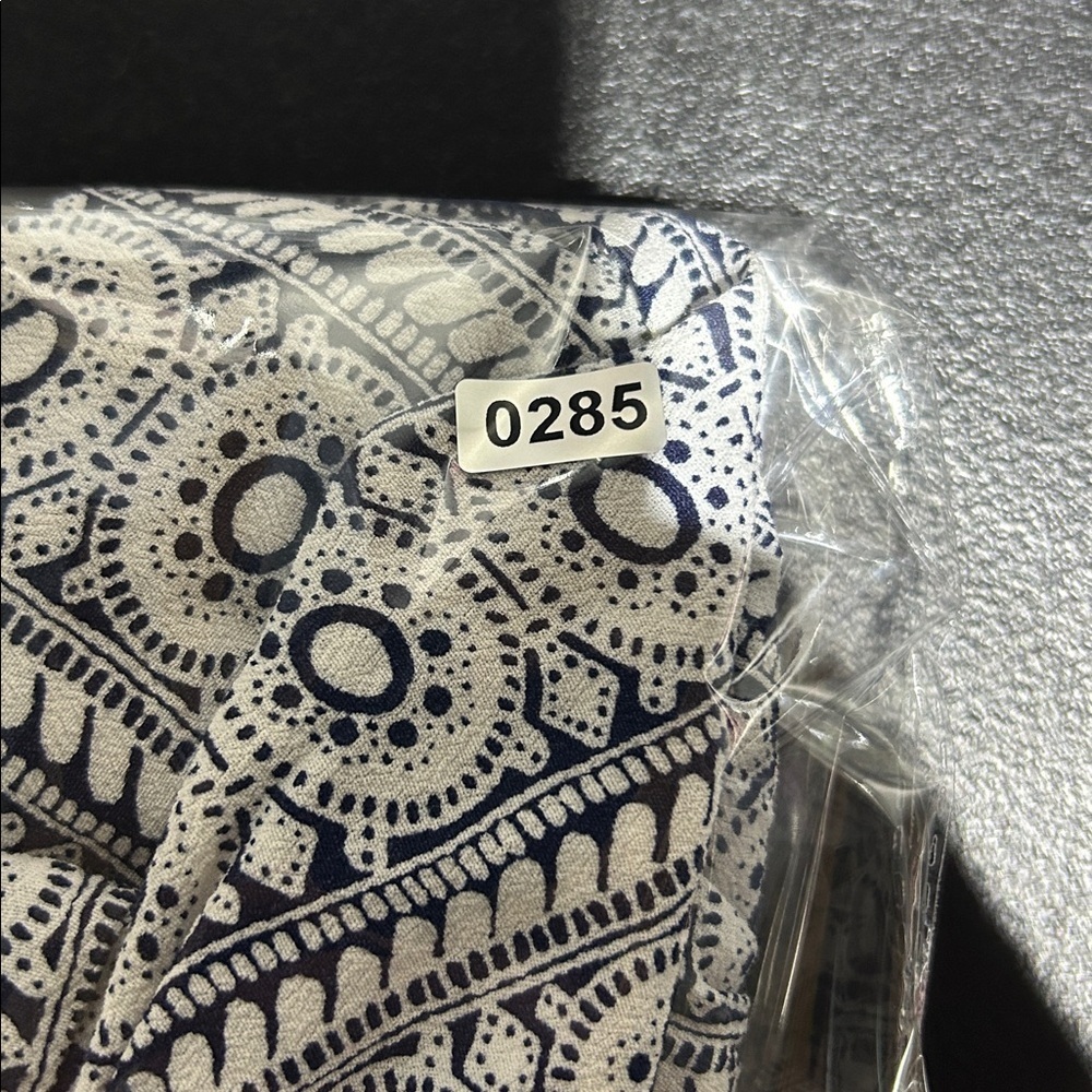 LOFT Patterned Dressy Top - Picture 6 of 6